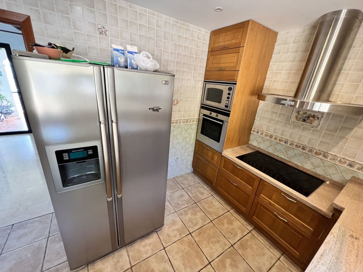 4 soverom Villa til salgs i Mijas med svømmebasseng - € 899 000 (Ref: 9182874)