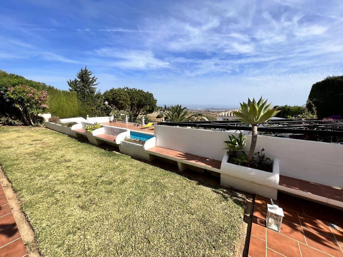 4 soverom Villa til salgs i Mijas med svømmebasseng - € 899 000 (Ref: 9182874)