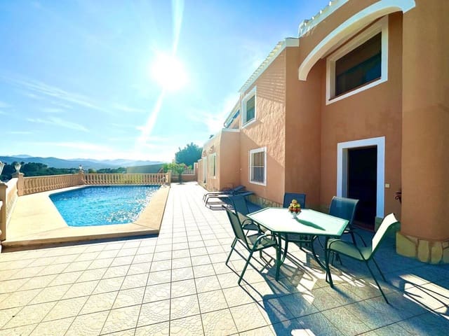 4 bedroom Villa for sale in Partida Tosal - Zona del Castellans, Javea / Xàbia with pool garage - € 800,000 (Ref: 9182881)
