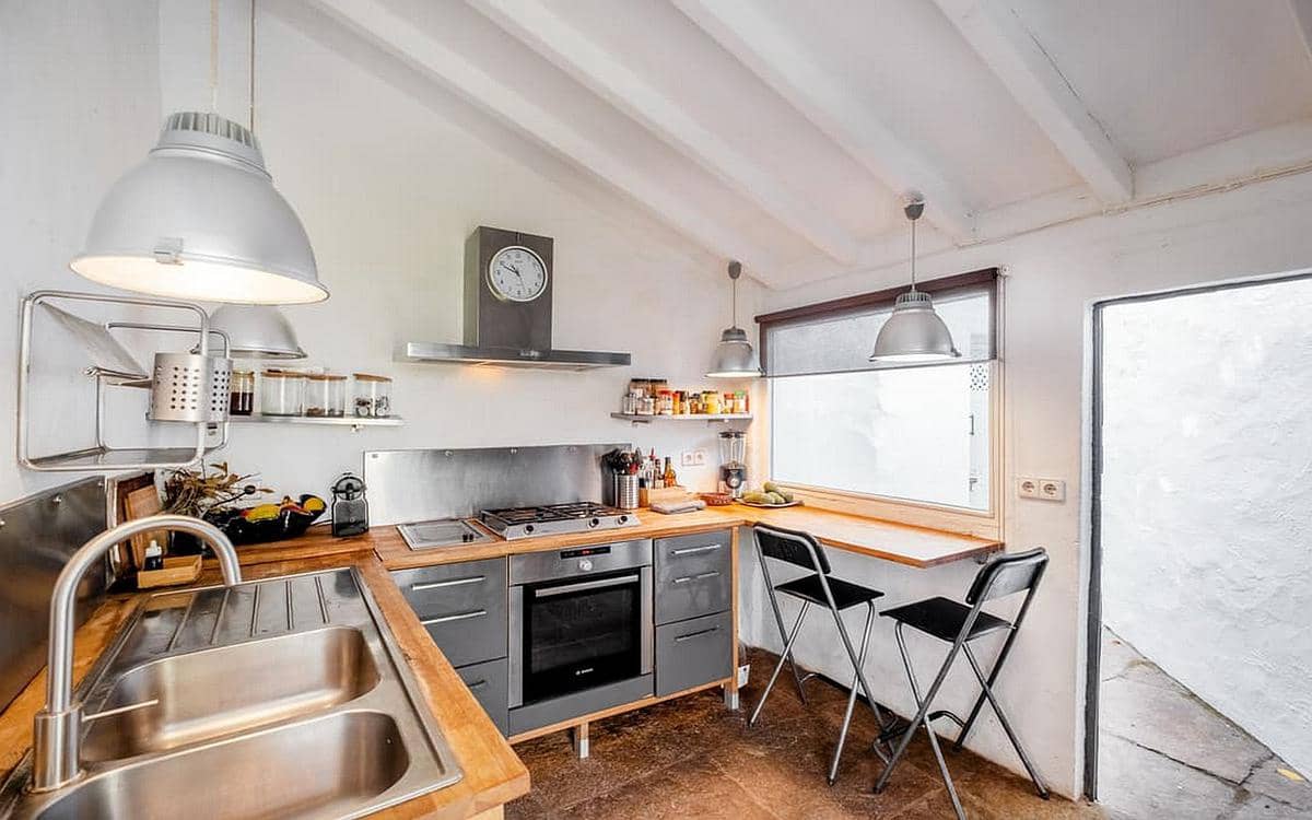 4 makuuhuone Maalaistalo myytävänä paikassa Coin - 990 000 € (Ref: 9182906)