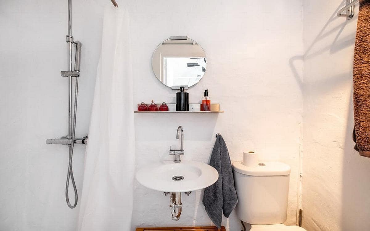 4 makuuhuone Maalaistalo myytävänä paikassa Coin - 990 000 € (Ref: 9182906)