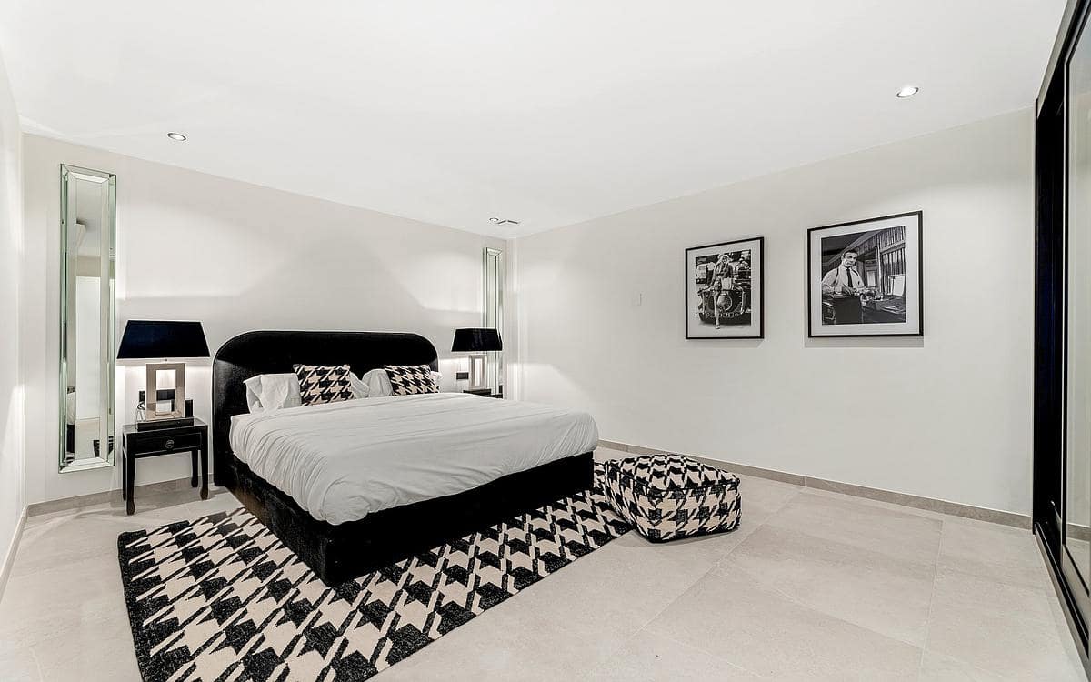 5 soverom Villa til salgs i Marbella med garasje - € 4 995 000 (Ref: 9182910)