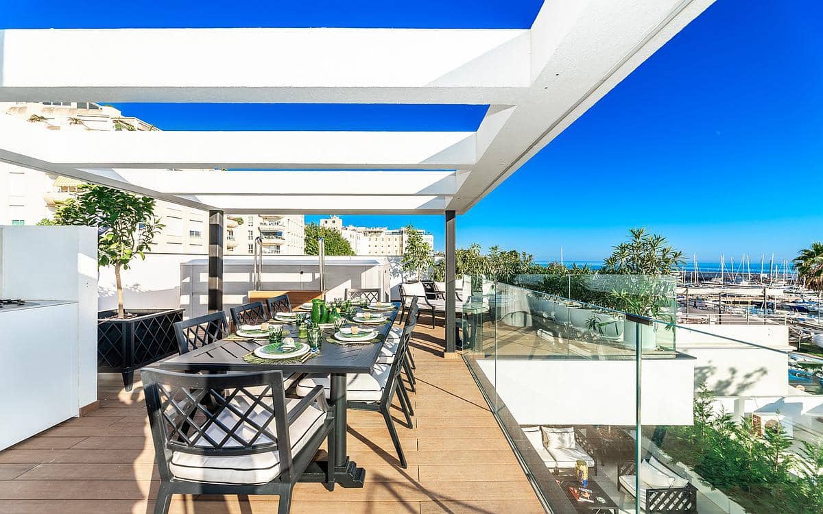 5 soverom Villa til salgs i Marbella med garasje - € 4 995 000 (Ref: 9182910)