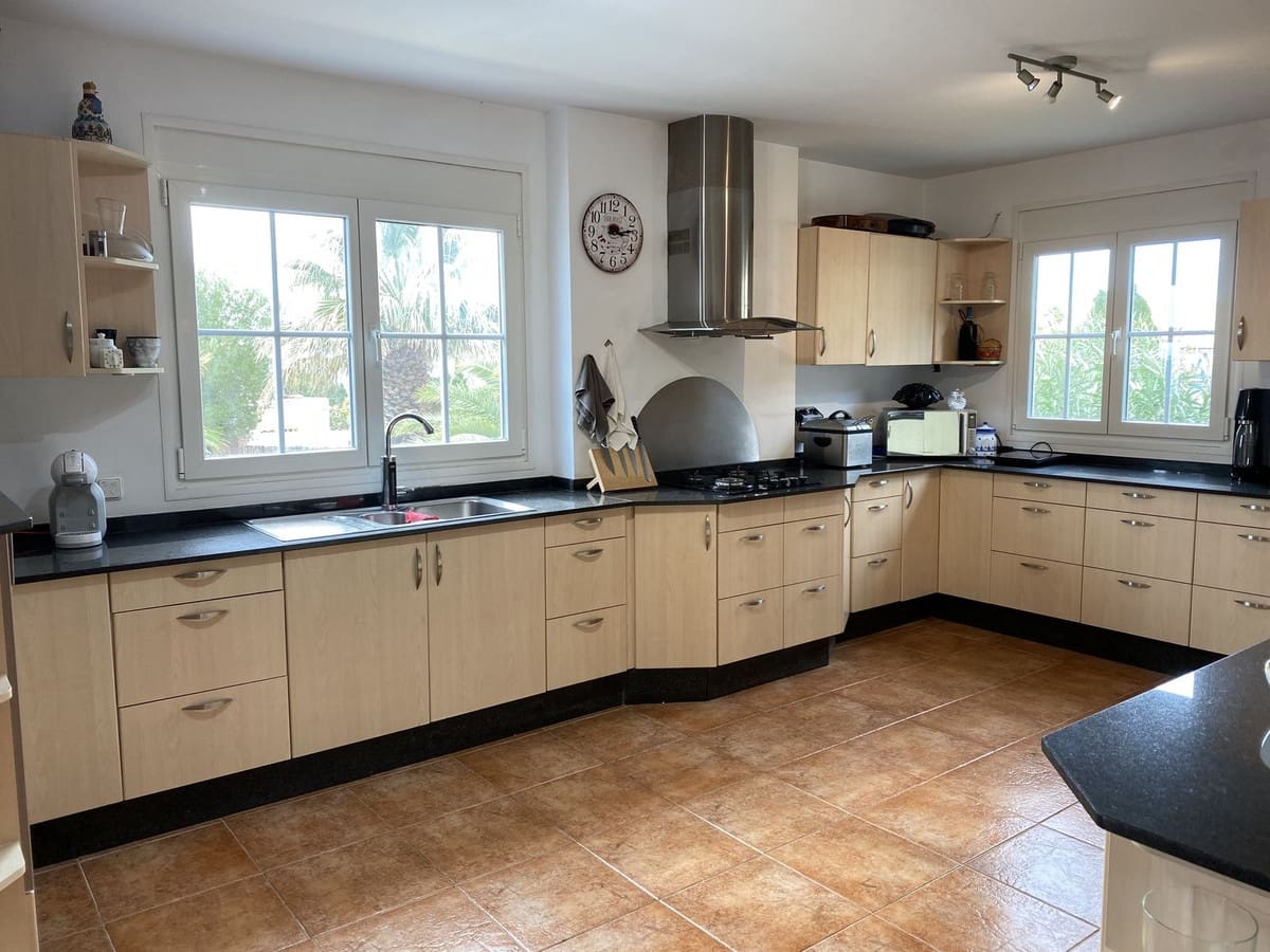 4 soverom Villa til salgs i Valtocado - € 1 300 000 (Ref: 9182934)