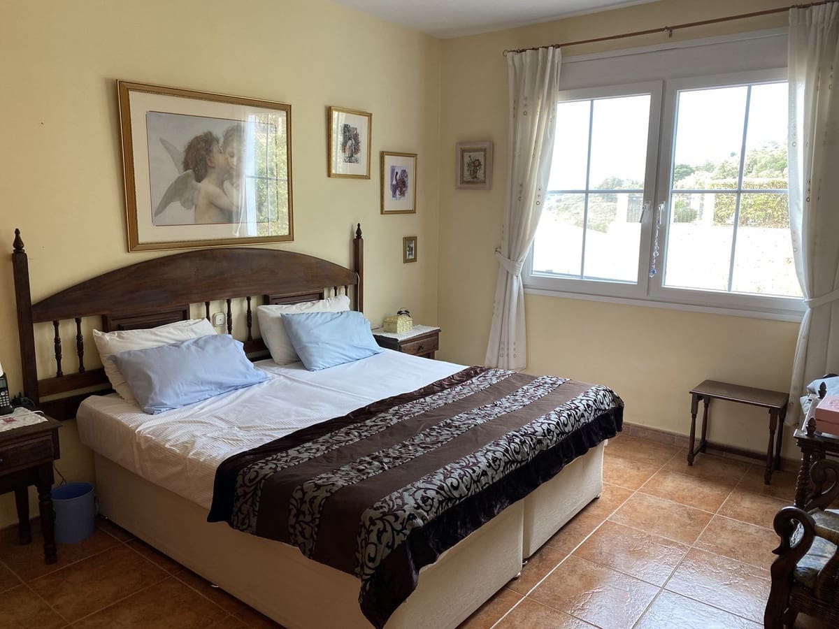 4 soverom Villa til salgs i Valtocado med svømmebasseng - € 1 300 000 (Ref: 9182934)