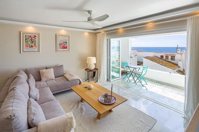 2 slaapkamer Appartement te koop in Puerto Banus, Marbella - € 860.000 (Ref: 9182939)