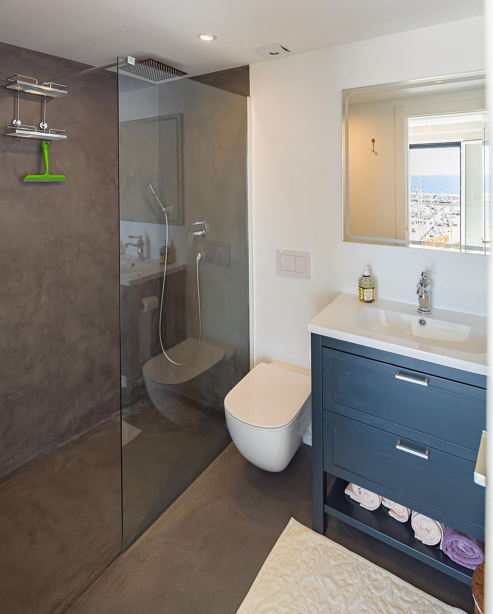 2 slaapkamer Appartement te koop in Puerto Banus - € 860.000 (Ref: 9182939)