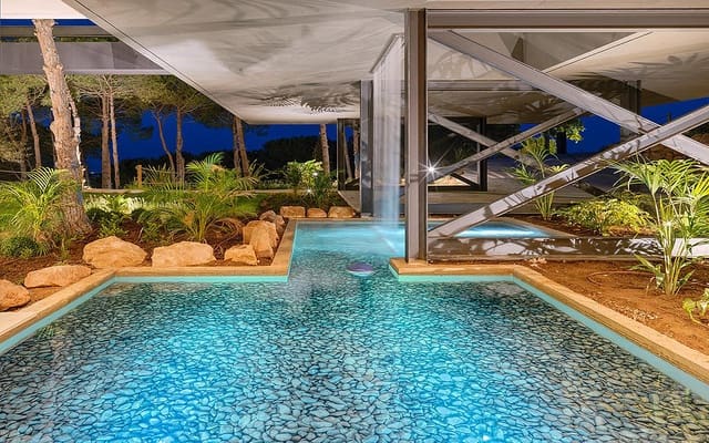 5 slaapkamer Villa te koop in Sotogrande Alto, San Roque - € 4.500.000 (Ref: 9182993)