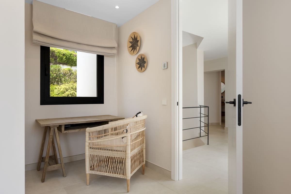 Chalet de 6 habitaciones en Benahavís en venta con piscina - 3.390.000 € (Ref: 9182998)