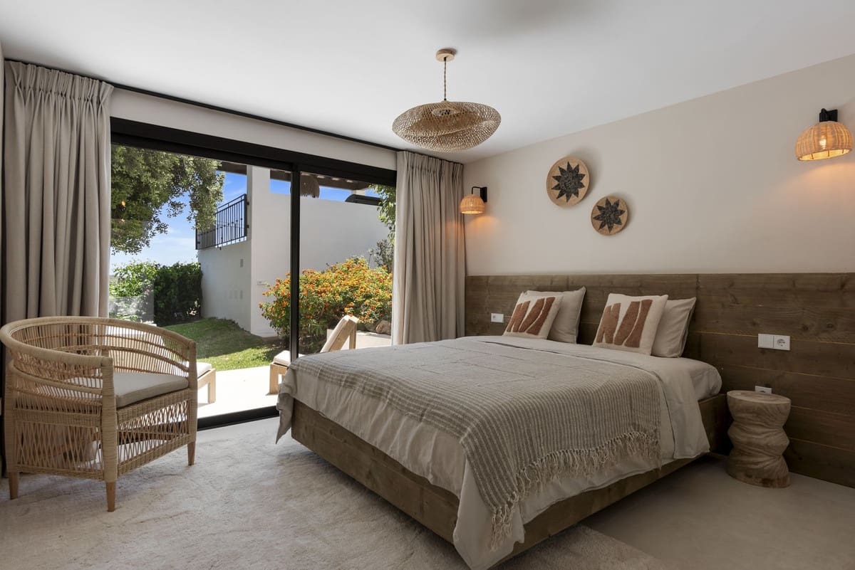 Chalet de 6 habitaciones en Benahavís en venta con piscina - 3.390.000 € (Ref: 9182998)