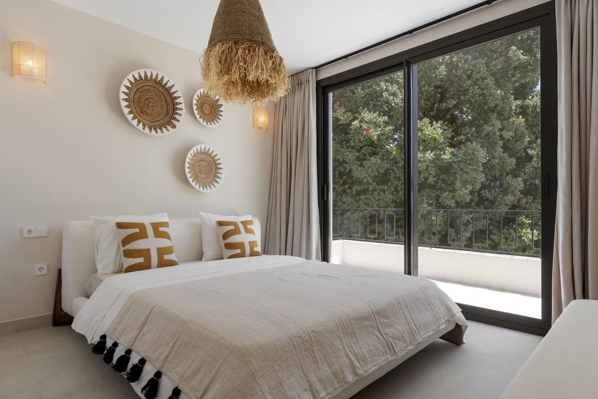 Chalet de 6 habitaciones en Benahavís en venta con piscina - 3.390.000 € (Ref: 9182998)