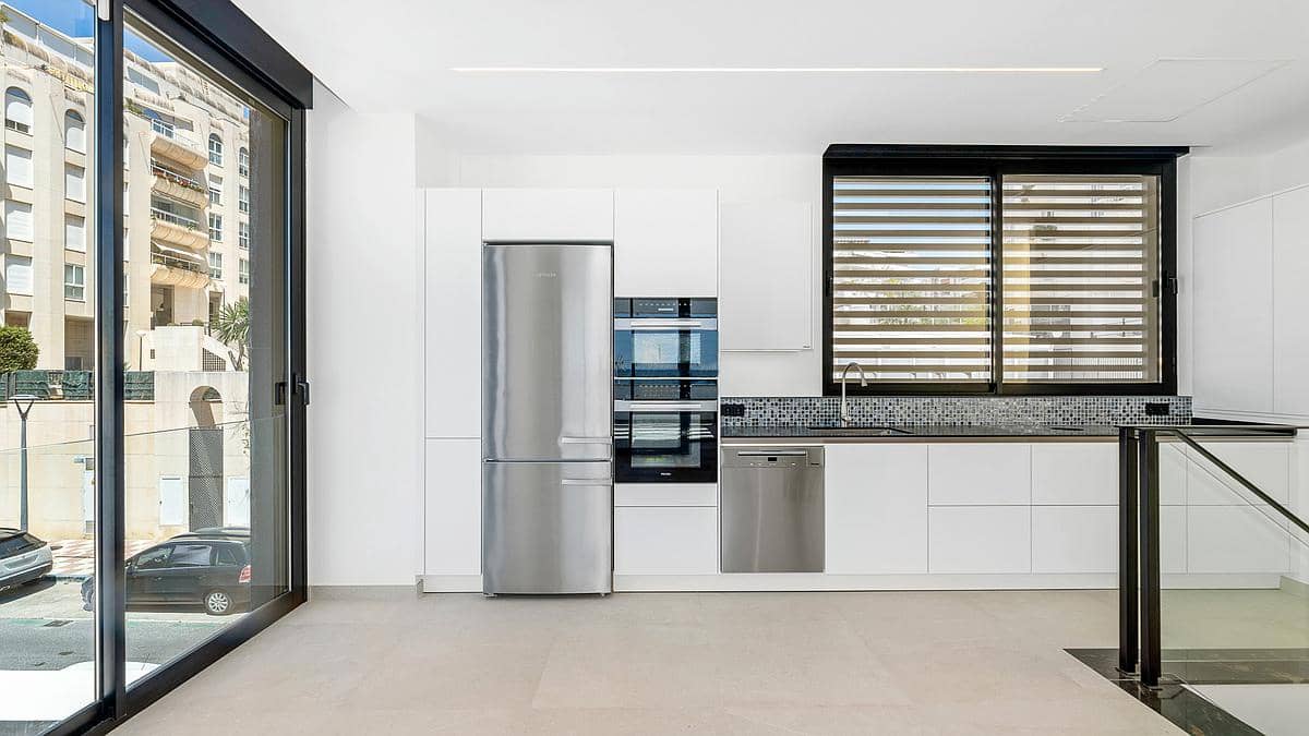 5 slaapkamer Villa te koop in Marbella - € 2.495.000 (Ref: 9183020)