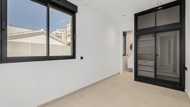 5 slaapkamer Villa te koop in Lomas De Marbella, Marbella - € 2.495.000 (Ref: 9183020)