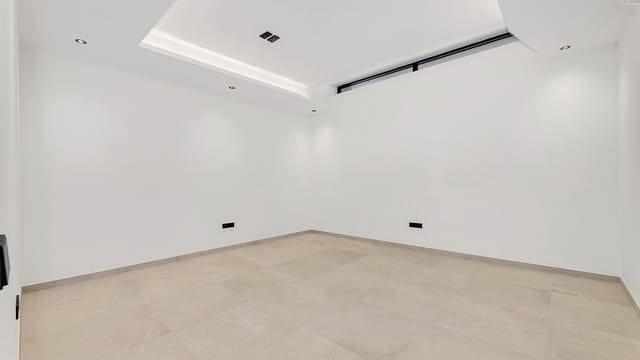 5 slaapkamer Villa te koop in Lomas De Marbella, Marbella - € 2.495.000 (Ref: 9183020)