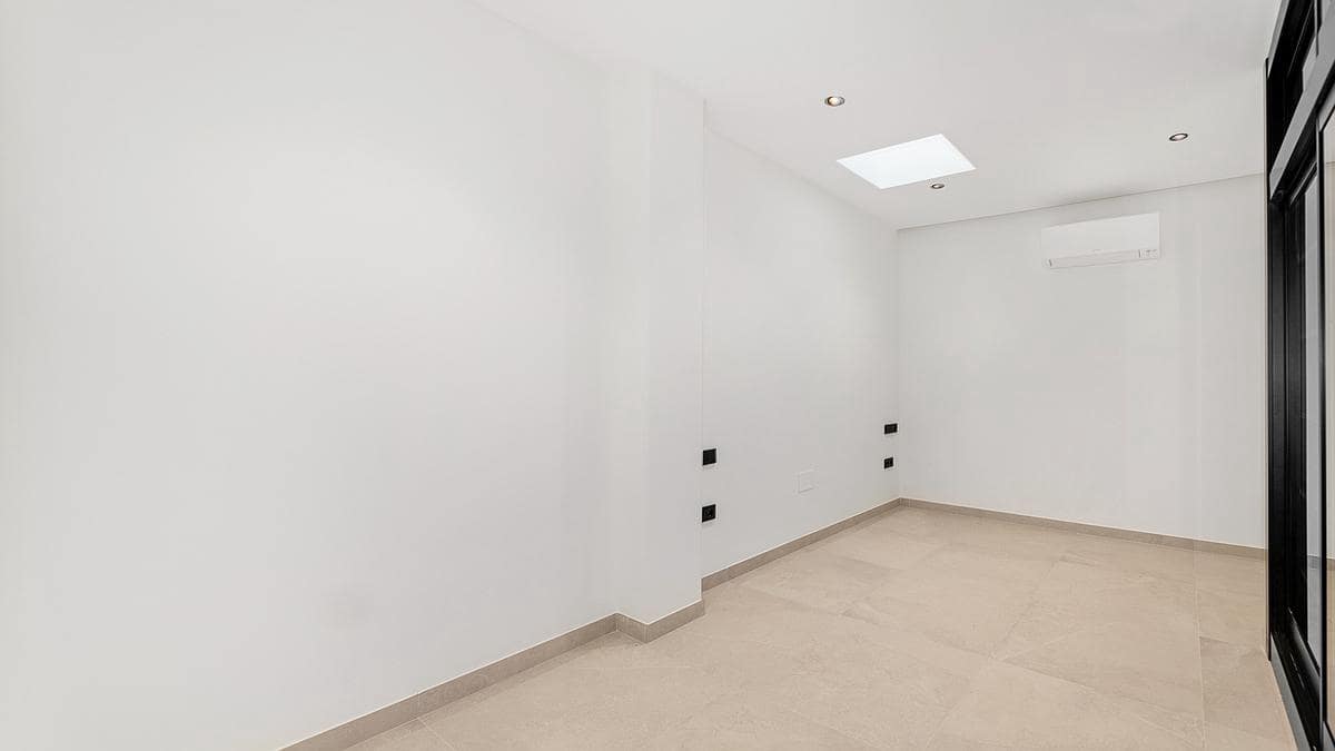 5 slaapkamer Villa te koop in Marbella - € 2.495.000 (Ref: 9183020)