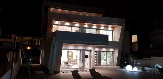 4 camera da letto Villa in vendita in Campoamor, Orihuela con piscina - 1.580.000 € (Rif: 9183030)