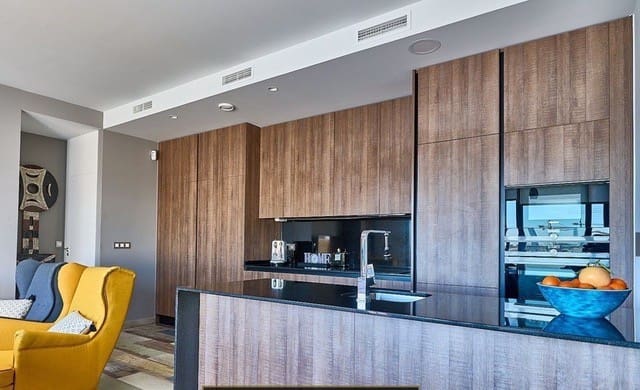 Chalet de 3 habitaciones en Finestrat en venta con piscina - 585.000 € (Ref: 9183052)