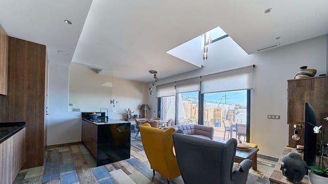 Chalet de 3 habitaciones en Finestrat en venta con piscina - 585.000 € (Ref: 9183052)