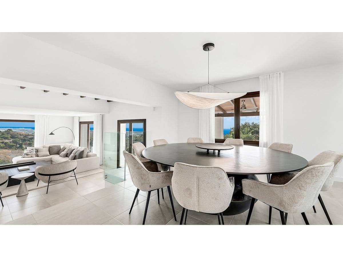 5 soveværelse Villa til salg i Estepona - € 2.495.000 (Ref: 9183055)