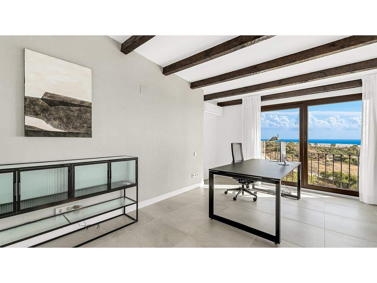 5 soveværelse Villa til salg i Estepona - € 2.495.000 (Ref: 9183055)