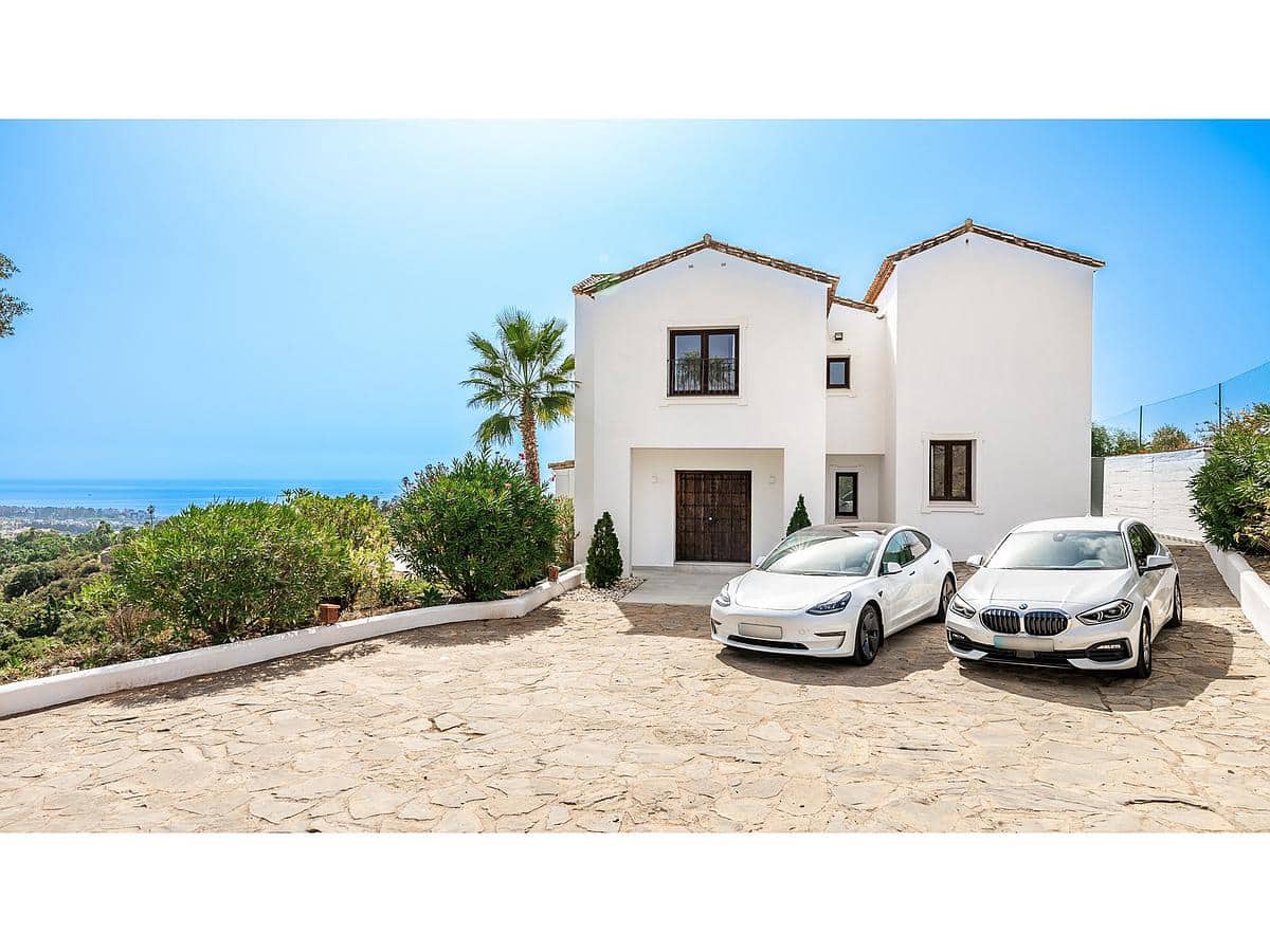 5 soveværelse Villa til salg i Estepona - € 2.495.000 (Ref: 9183055)