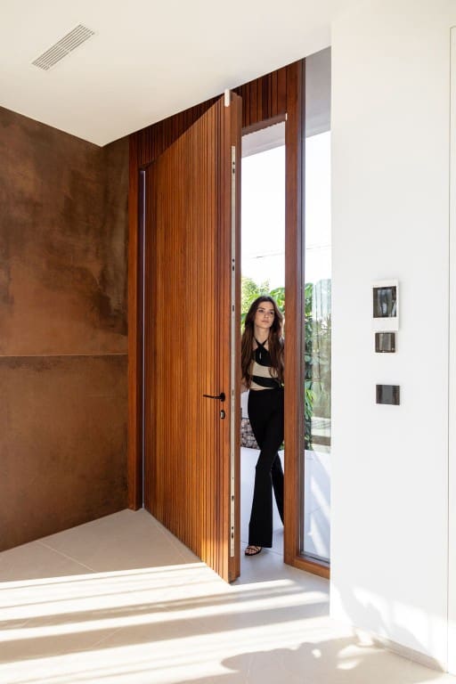 4 bedroom Villa for sale in Benidorm with pool garage - € 2,800,000 (Ref: 9183071)