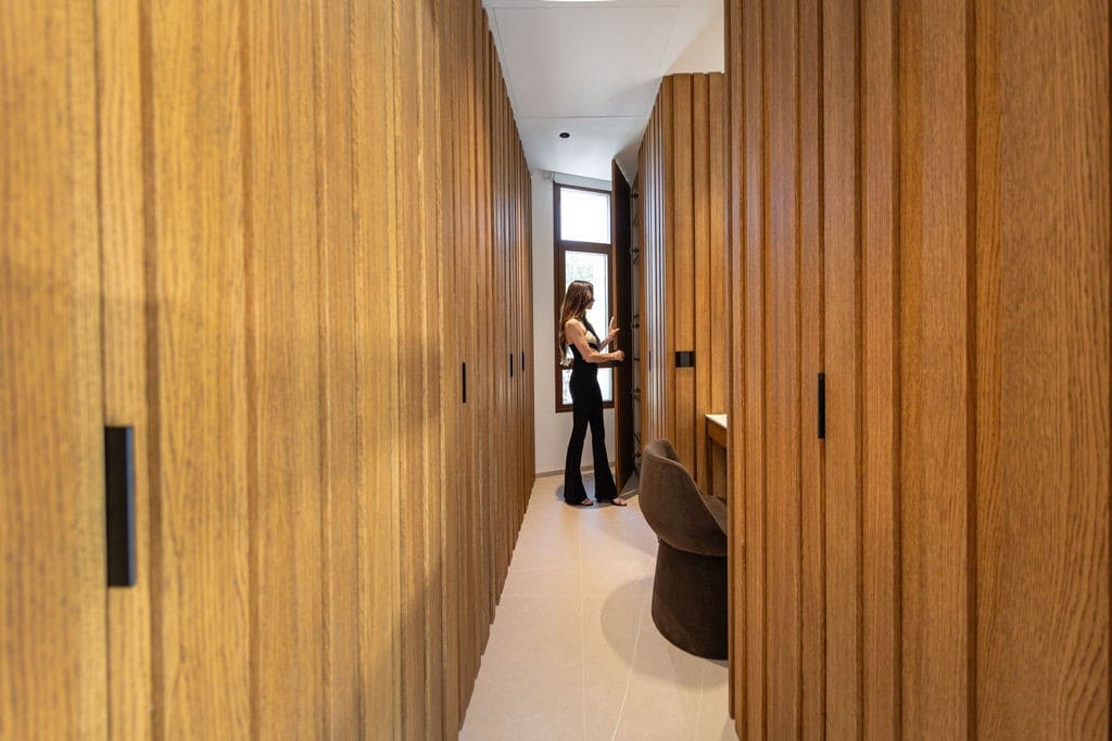 4 bedroom Villa for sale in Benidorm with pool garage - € 2,800,000 (Ref: 9183071)