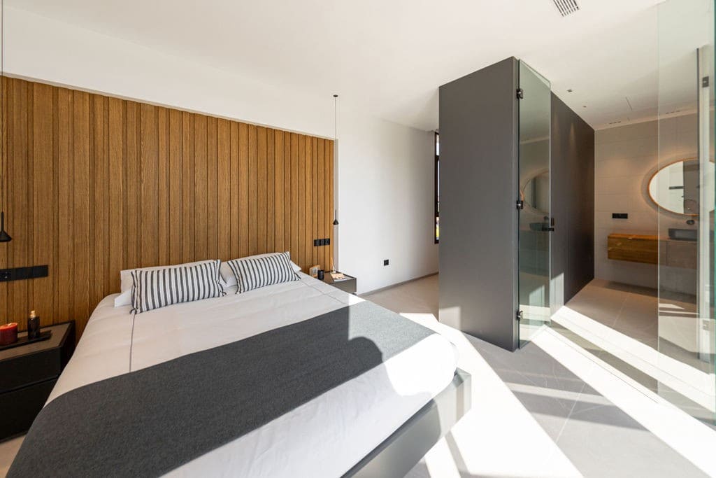 4 bedroom Villa for sale in Benidorm with pool garage - € 2,800,000 (Ref: 9183071)