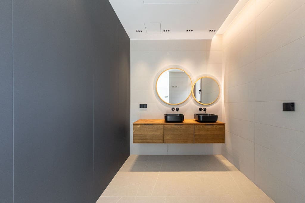 4 bedroom Villa for sale in Benidorm with pool garage - € 2,800,000 (Ref: 9183071)