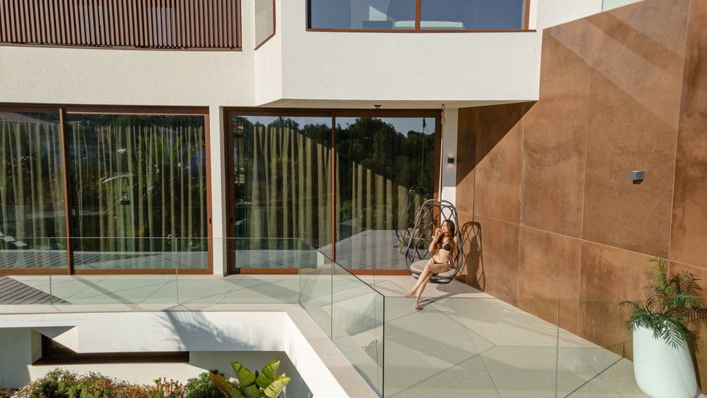 4 bedroom Villa for sale in Benidorm with pool garage - € 2,800,000 (Ref: 9183071)