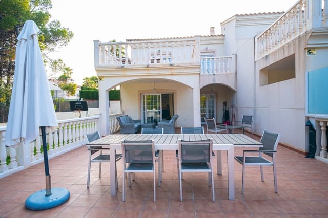 Chalet de 4 habitaciones en La Nucia en venta con piscina garaje - 1.260.000 € (Ref: 9183118)