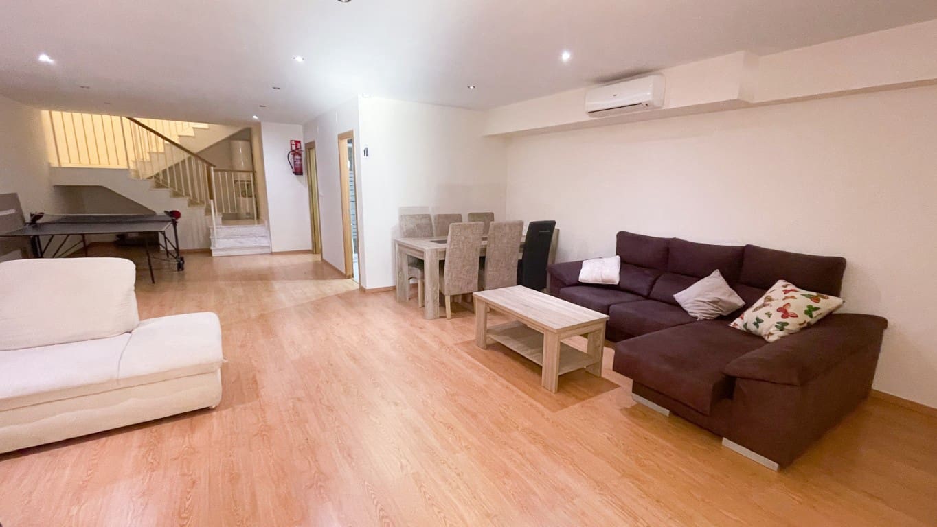 Chalet de 4 habitaciones en La Nucia en venta con piscina garaje - 1.260.000 € (Ref: 9183118)