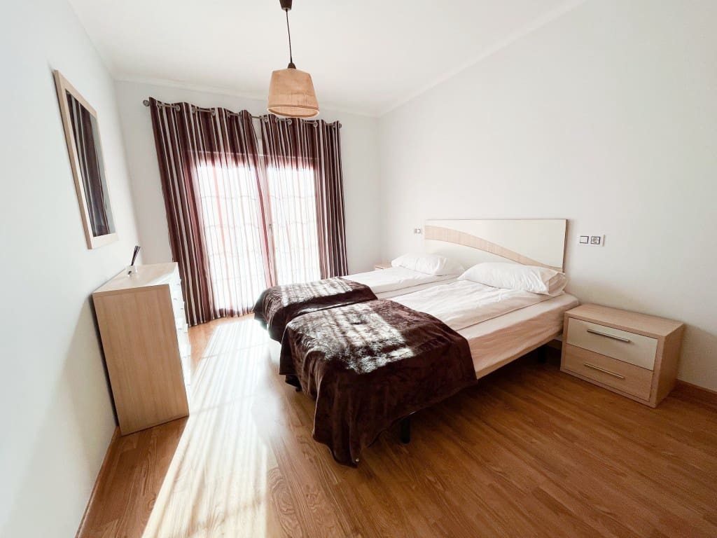 Chalet de 4 habitaciones en La Nucia en venta con piscina garaje - 1.260.000 € (Ref: 9183118)