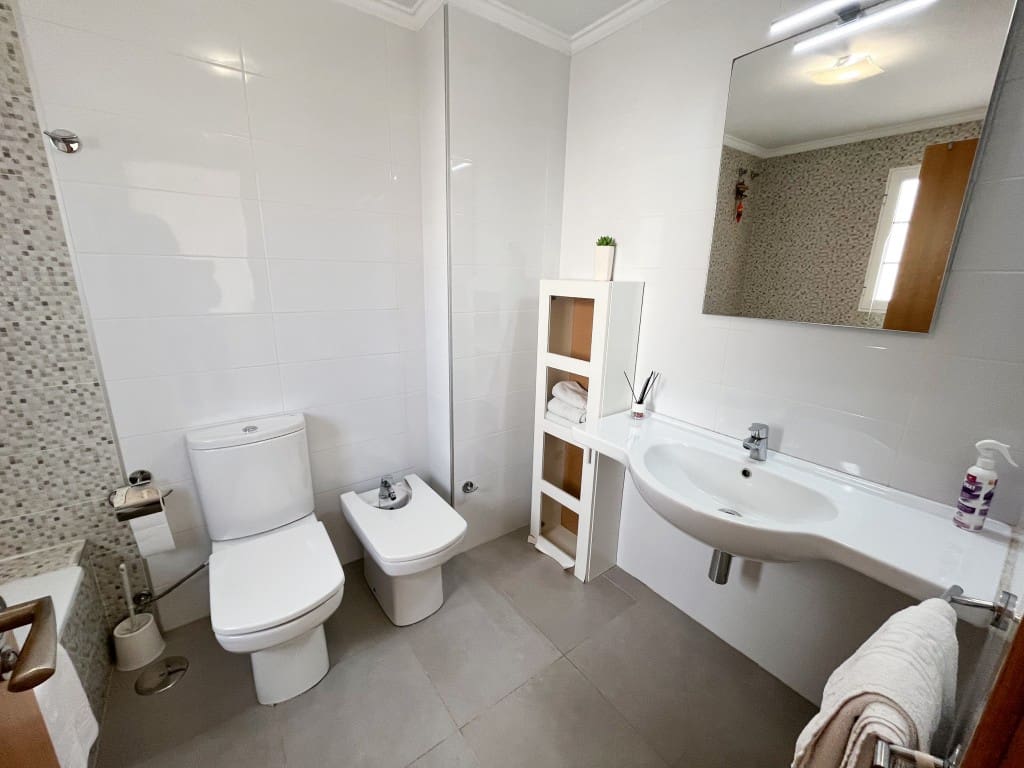 Chalet de 4 habitaciones en La Nucia en venta con piscina garaje - 1.260.000 € (Ref: 9183118)