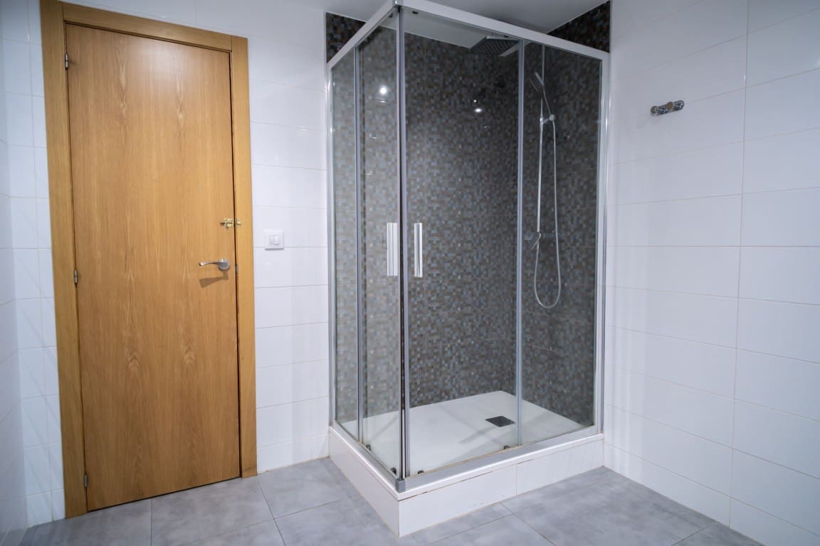 Chalet de 4 habitaciones en La Nucia en venta con piscina garaje - 1.260.000 € (Ref: 9183118)