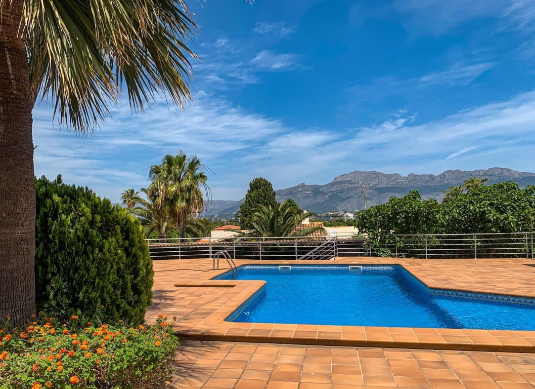 6 soveværelse Villa til salg i Albir med swimmingpool garage - € 2.200.000 (Ref: 9183124)