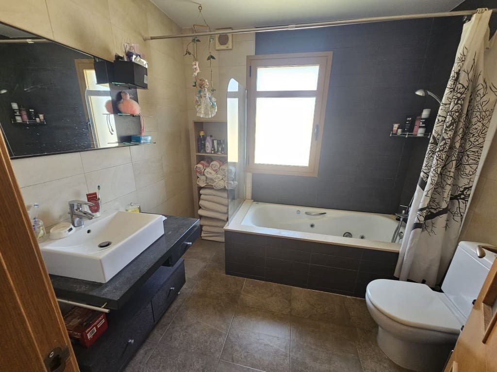 3 slaapkamer Villa te koop in Finestrat met zwembad - € 625.000 (Ref: 9183163)