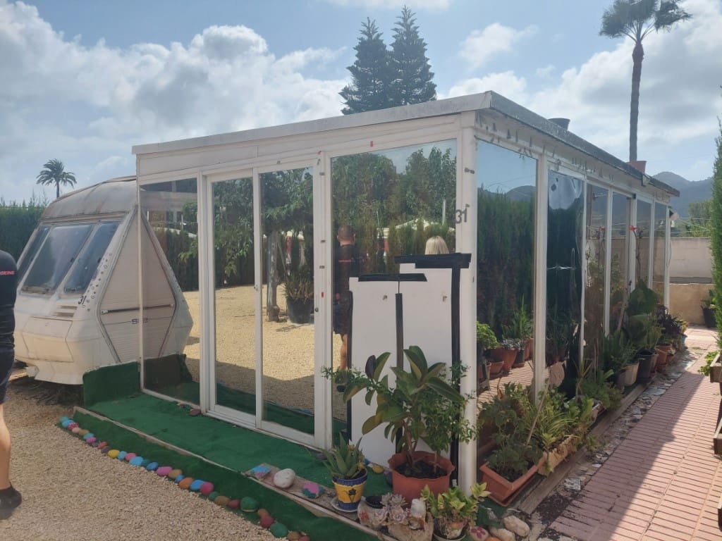 Biznes na sprzedaż w Benidorm z basenem - 1 400 000 € (Ref: 9183172)