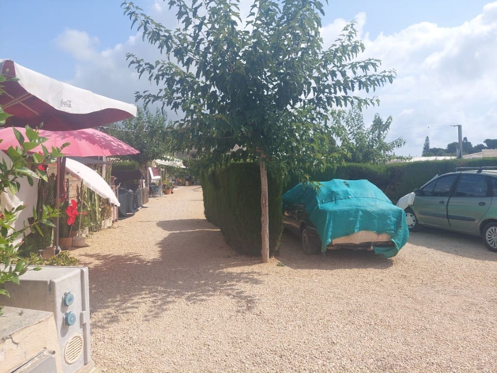 Biznes na sprzedaż w Benidorm z basenem - 1 400 000 € (Ref: 9183172)