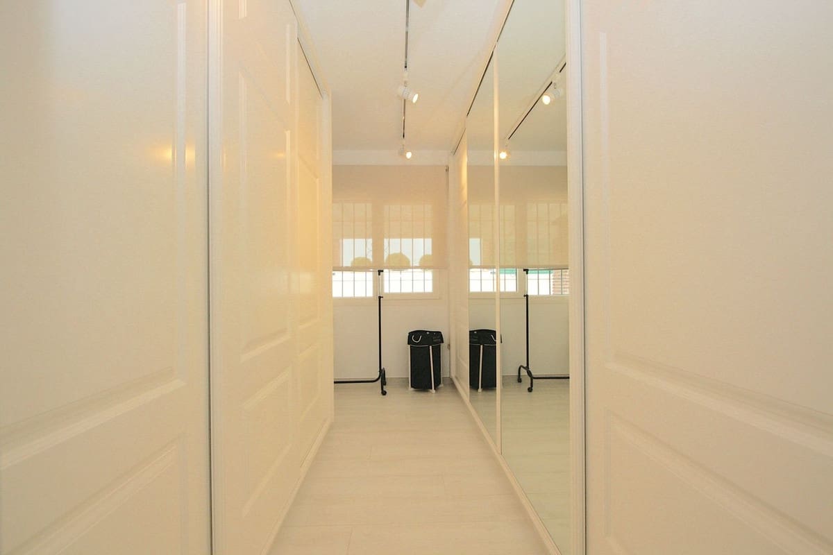 3 makuuhuone Huvila myytävänä paikassa Mijas Golf mukana uima-altaan - 1 295 000 € (Ref: 9196985)