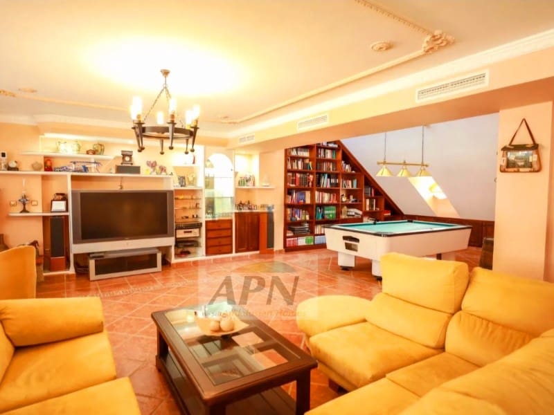 4 makuuhuone Omakotitalo myytävänä paikassa Pizarra mukana uima-altaan - 740 000 € (Ref: 9211096)