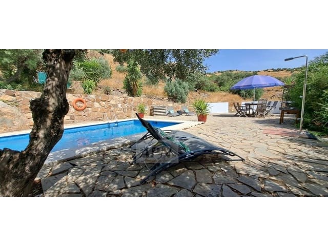 4 makuuhuone Maalaistalo myytävänä paikassa Alora - 549 000 € (Ref: 9211097)