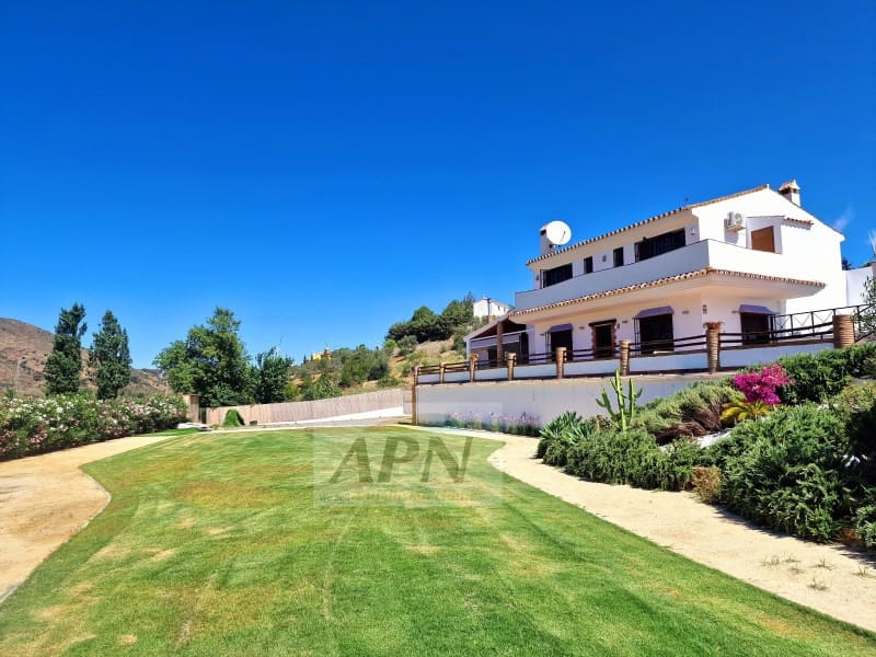 4 sypialnia Finka/Dom wiejski na sprzedaż w Carratraca z basenem - 650 000 € (Ref: 9211099)