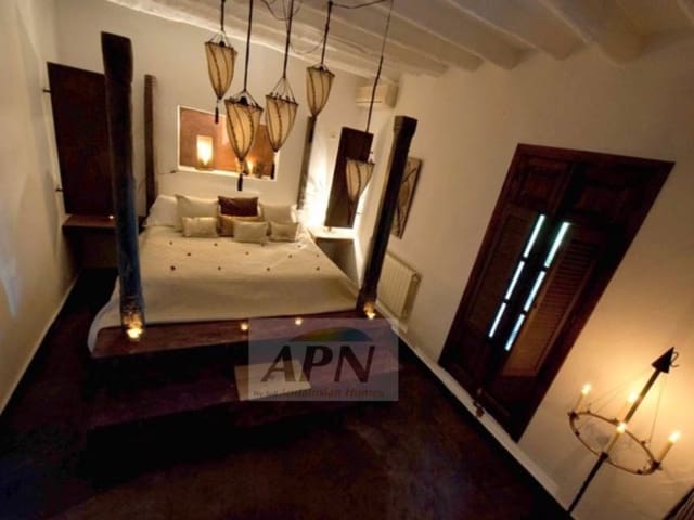 5 sypialnia Finka/Dom wiejski na sprzedaż w Alora z basenem - 1 500 000 € (Ref: 9211104)