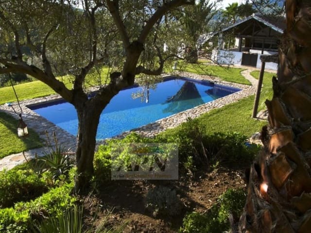 5 sypialnia Finka/Dom wiejski na sprzedaż w Alora z basenem - 1 500 000 € (Ref: 9211104)