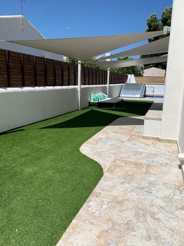 Chalet de 5 habitaciones en Santiago de la Ribera, San Javier en venta con piscina - 565.000 € (Ref: 9230214)