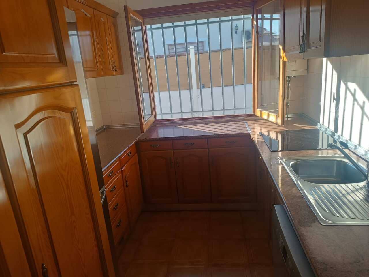 Chalet de 5 habitaciones en Santiago de la Ribera en venta con piscina - 565.000 € (Ref: 9230214)