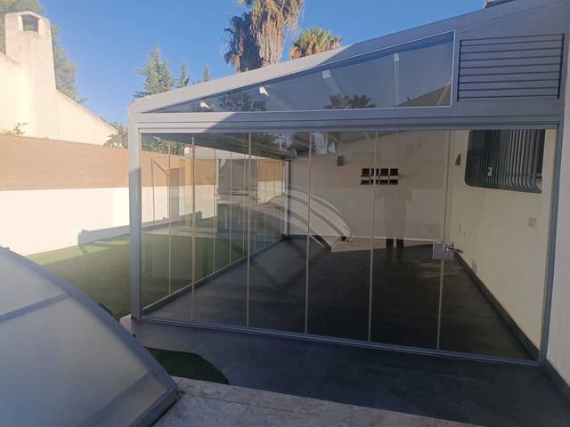Chalet de 5 habitaciones en Santiago de la Ribera, San Javier en venta con piscina - 565.000 € (Ref: 9230214)
