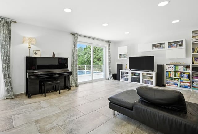 7 soveværelse Villa til salg i Partides comunes - Adsubia, Javea / Xàbia med swimmingpool - € 995.000 (Ref: 9230531)