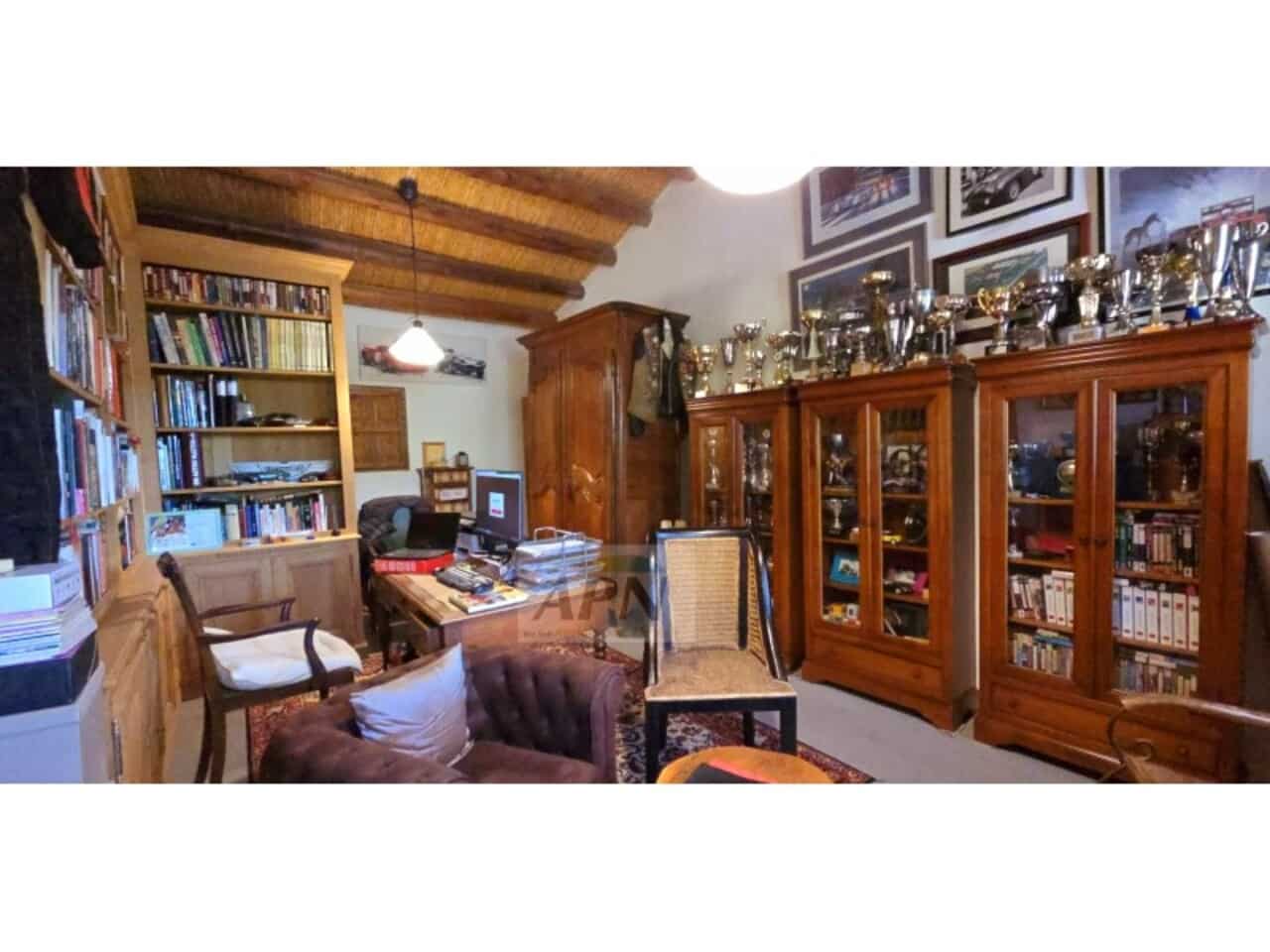 5 bedroom Finca/Country House for sale in Alora with pool - € 695,000 (Ref: 9231185)